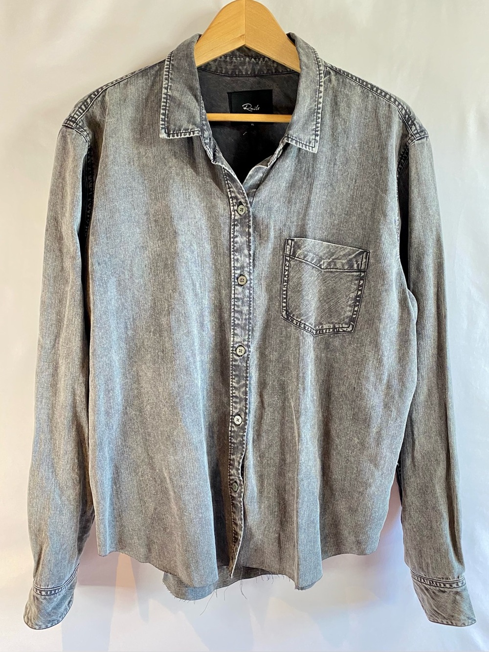 Rails Ingrid Gray Lyocell Linen Acid Wash Button Down , size XL, NWT - Picture 3 of 12